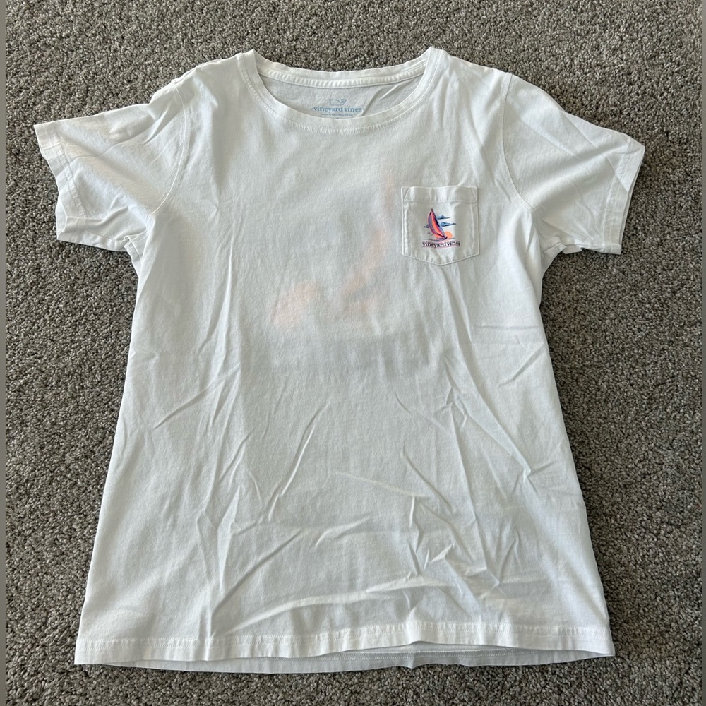 Vineyard Vines tee shirt